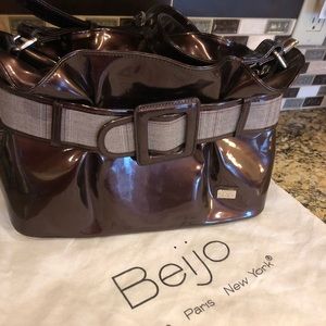 Beijo Reversible handbag with dust cover